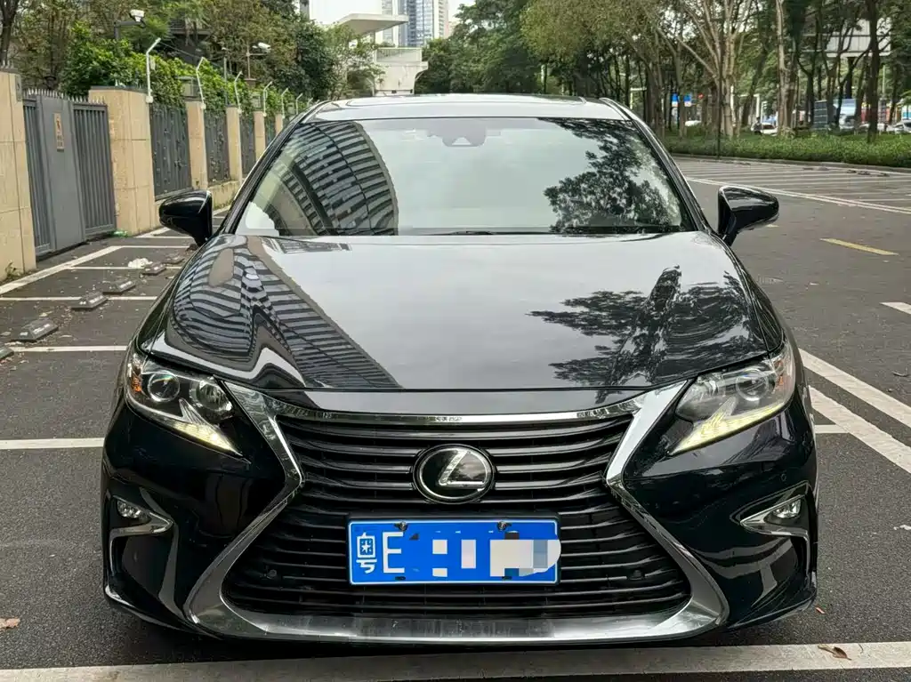 Lexus ES 2015 200 Comfort