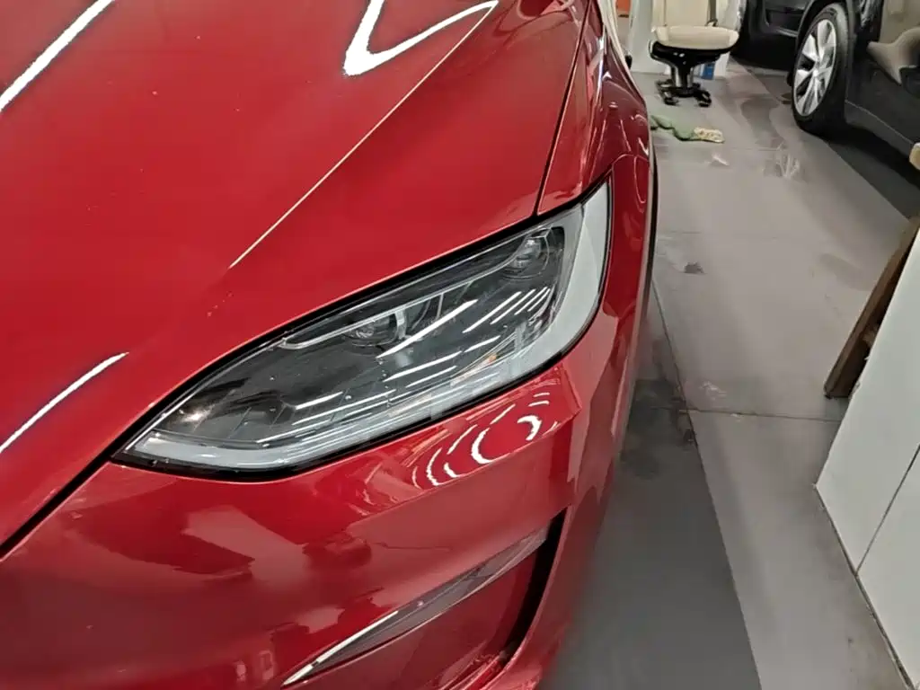 Tesla Model X — миниатюра 24