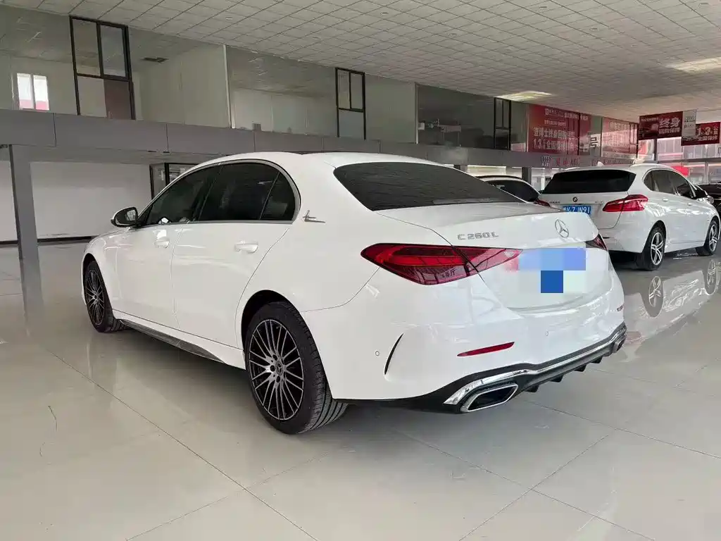 MERCEDES-BENZ C CLASS