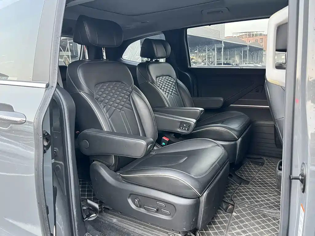 Hyundai Custo — миниатюра 21