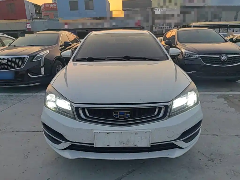 Geely Emgrand — миниатюра 3