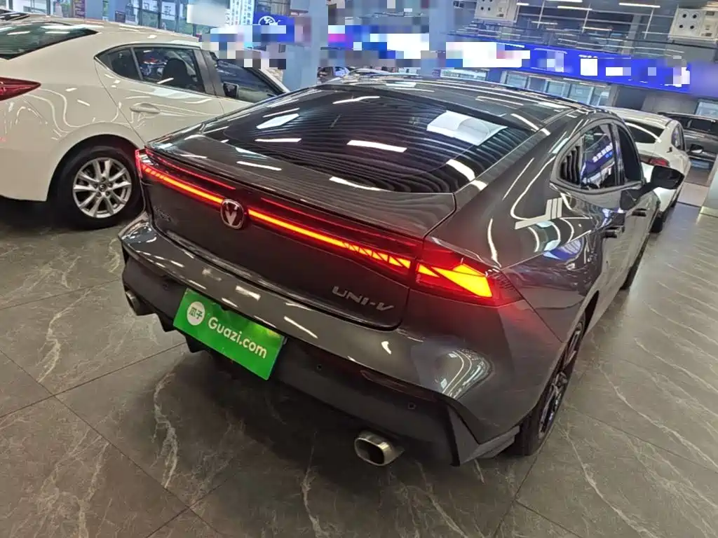 Changan UNI-V — миниатюра 7