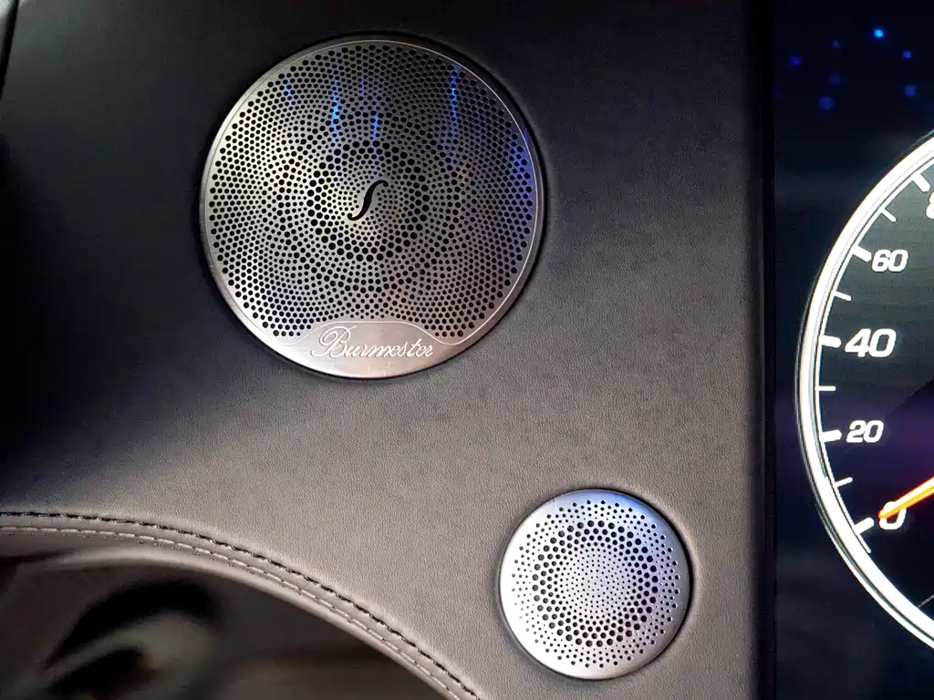 MERCEDES-BENZ V CLASS