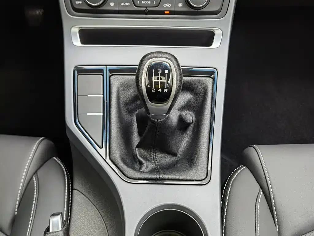 Geely Emgrand — миниатюра 13