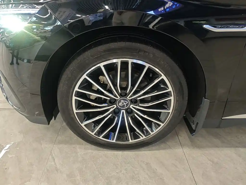 BYD Han — миниатюра 23