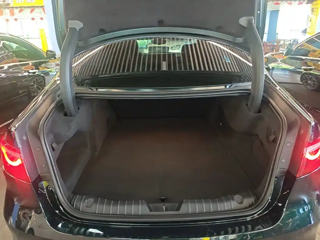 Jaguar XFL — миниатюра 19