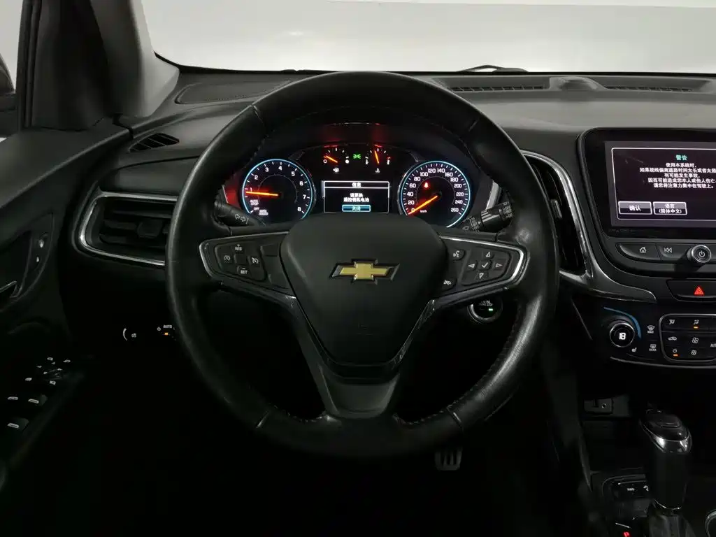 Chevrolet Equinox — миниатюра 11