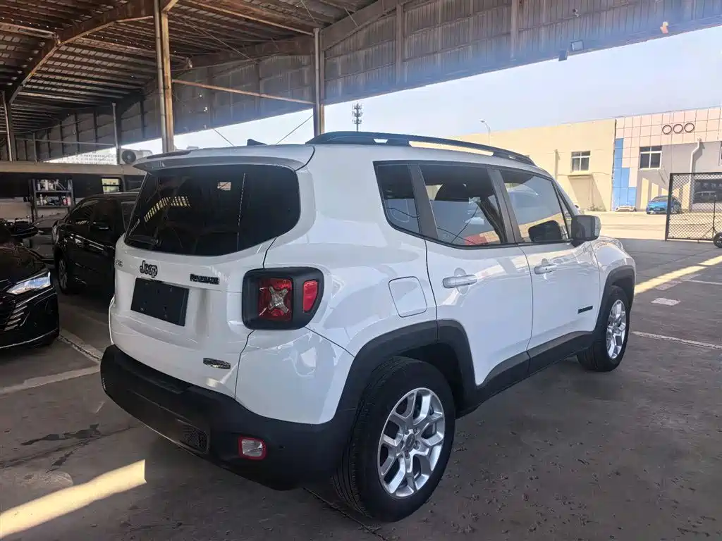 Jeep Renegade 2018 180T AT +