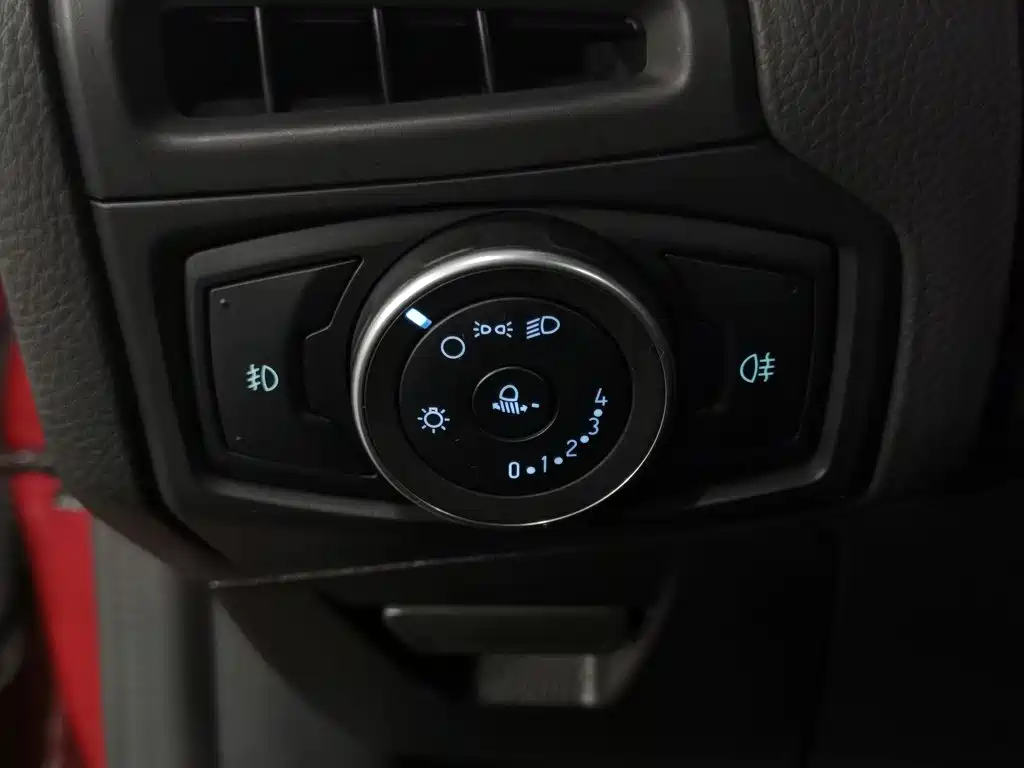 Ford Focus — миниатюра 21