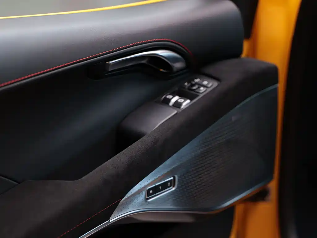 Lotus Emira 2.0T DCT First Edition, фото 7
