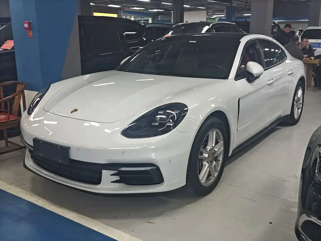 Porsche Panamera 2018