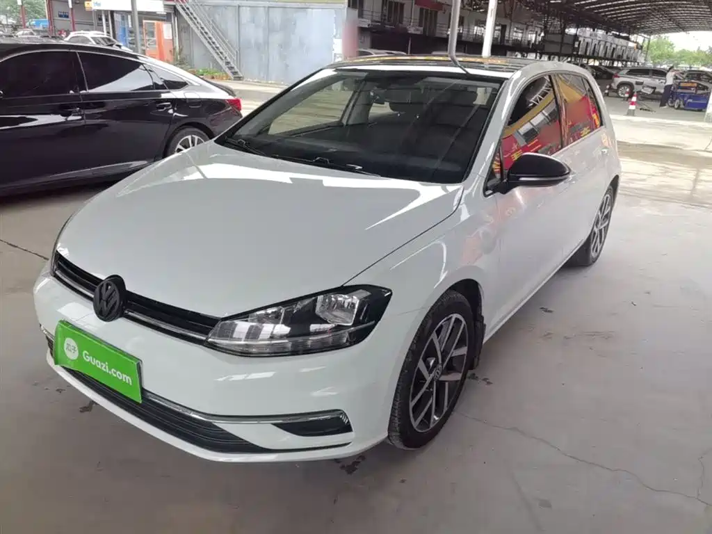 Volkswagen Golf 2020