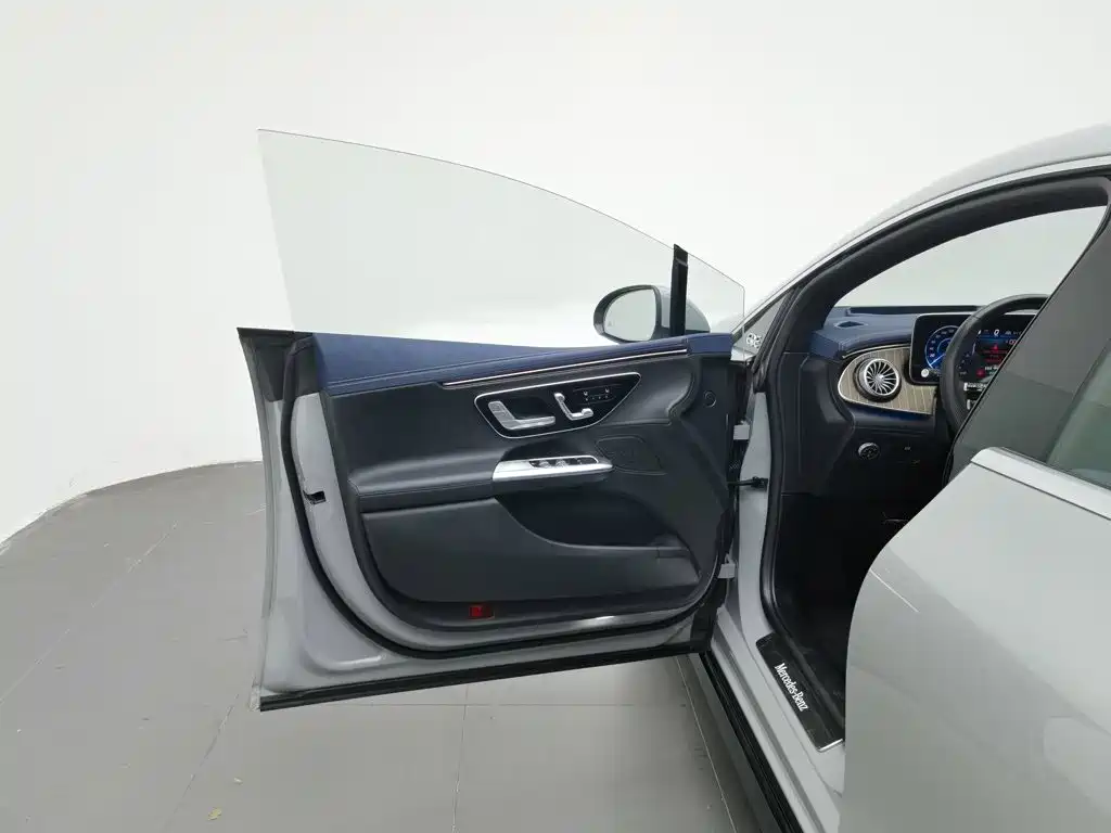 Mercedes-Benz EQE — миниатюра 8