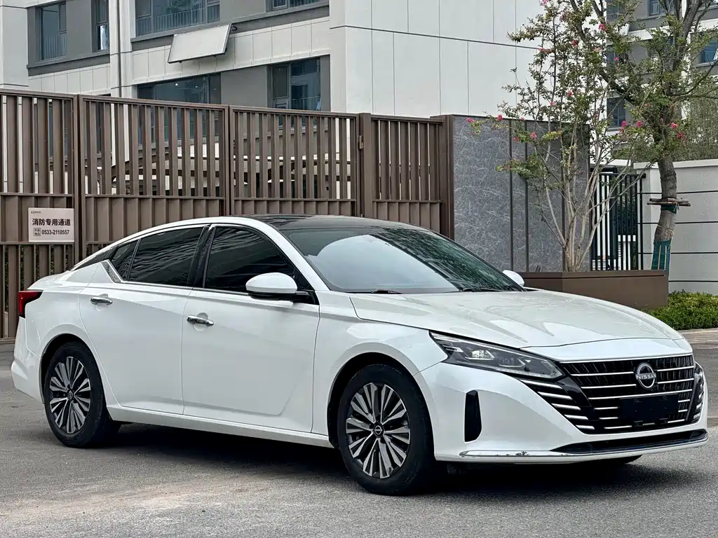 Nissan Teana — миниатюра 3