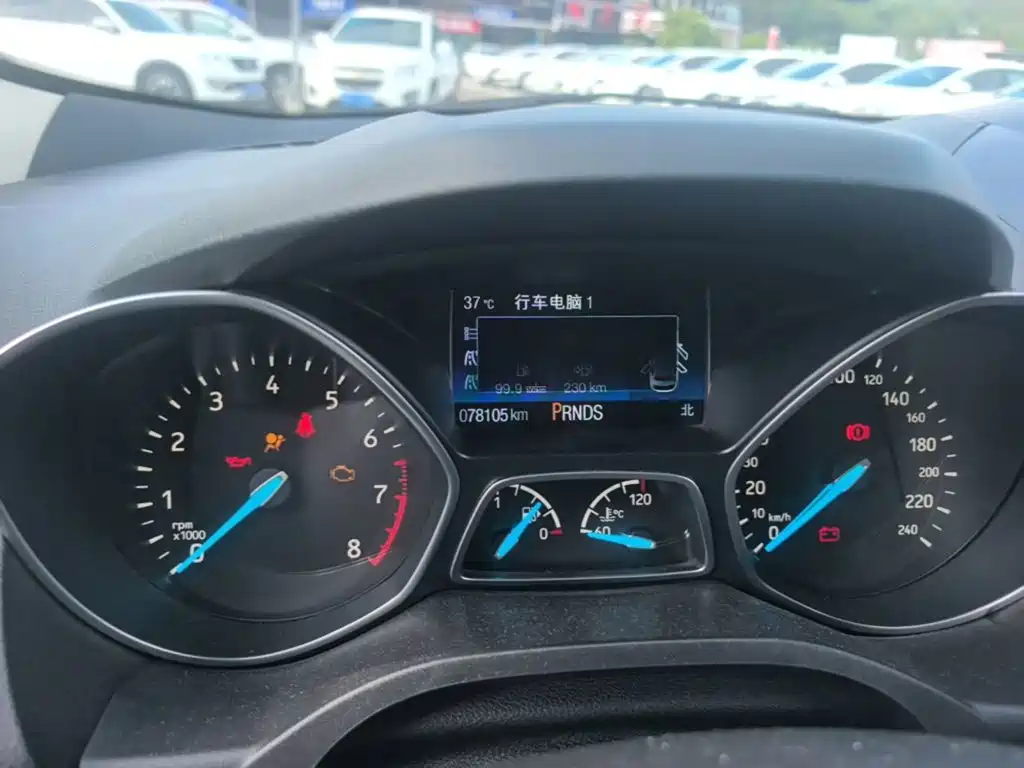 Ford Kuga — миниатюра 12