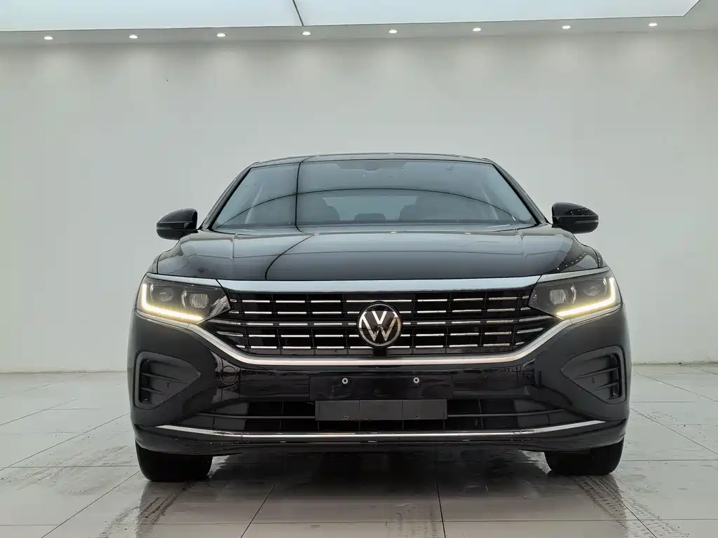 Volkswagen Passat 2024