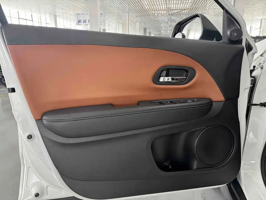 Honda Vezel — миниатюра 6