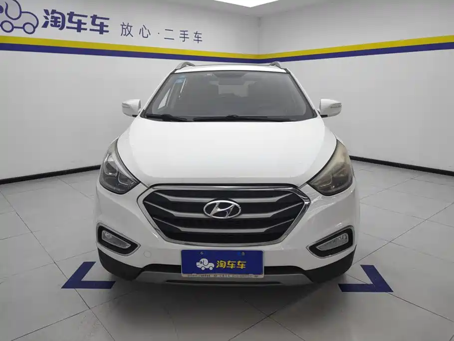 Hyundai BAIC Hyundai ix35 ix35 2015 2.0L AT IV
