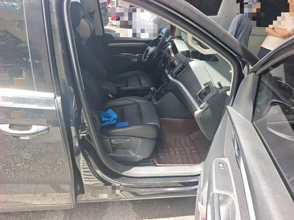 Volkswagen Sharan — миниатюра 18