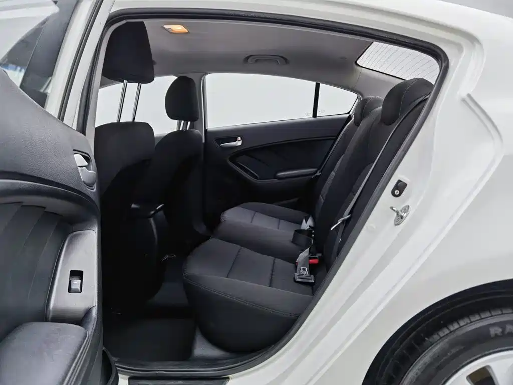 Kia K3 — миниатюра 15