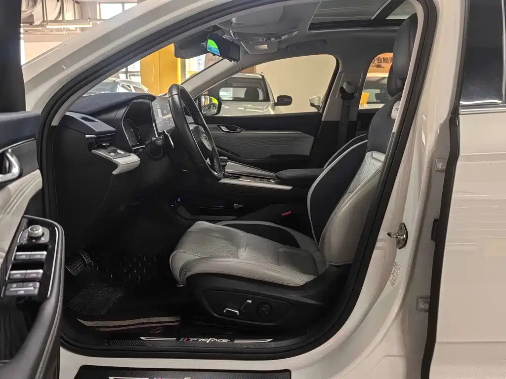 GEELY AUTOMOBILE XINGRUI