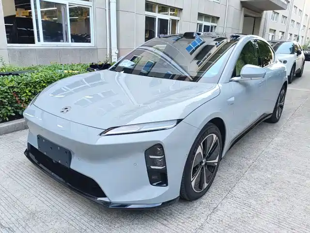 2025 Nio ET5