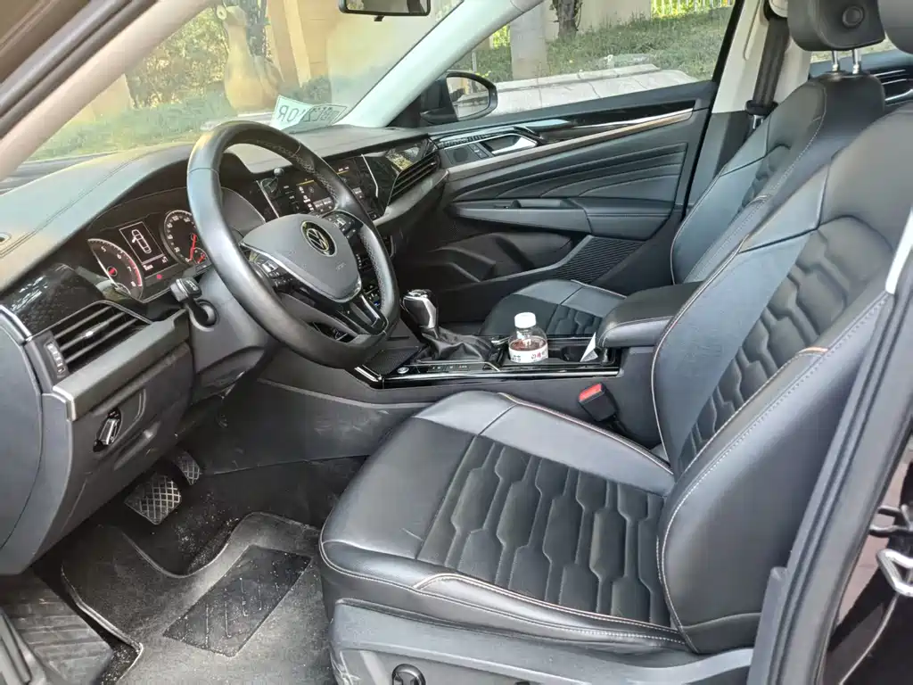 Volkswagen Passat 2021 330TSI Luxury