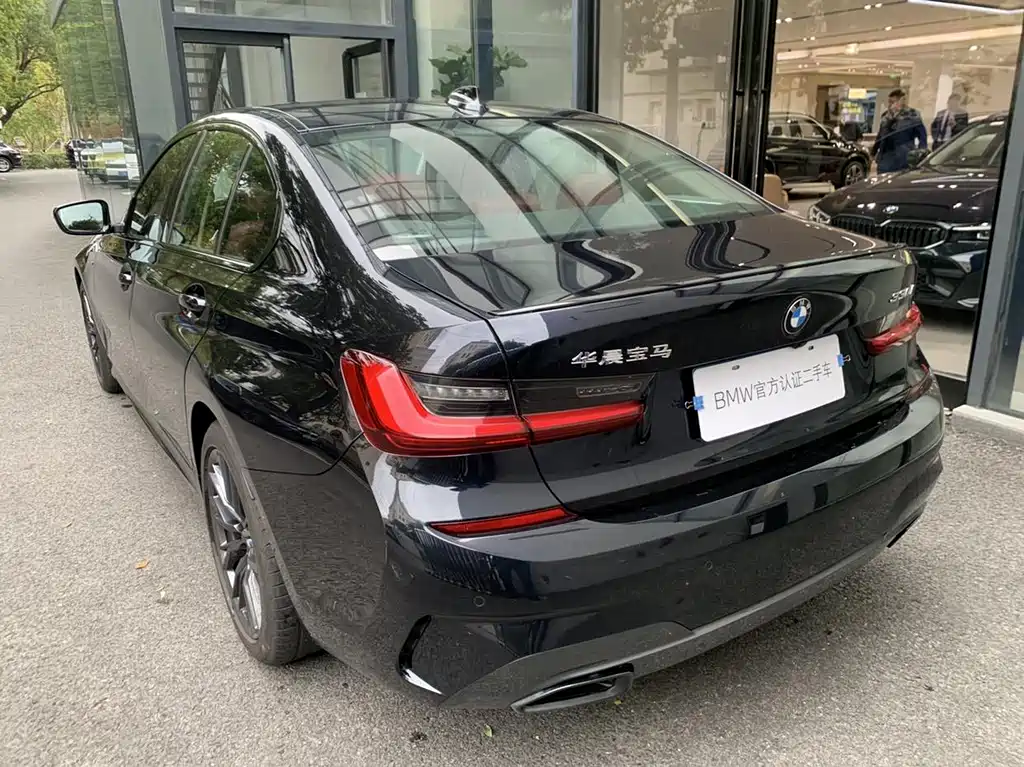 BMW 3 Series 3 2022 330i M Sport