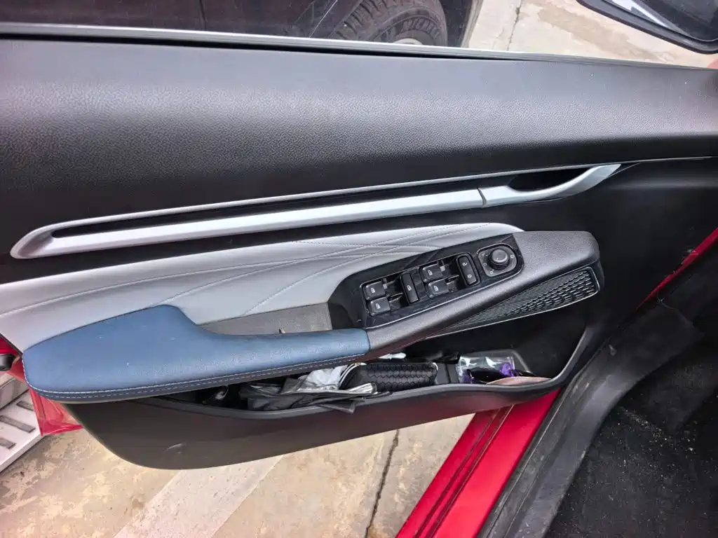 Geely Emgrand — миниатюра 7