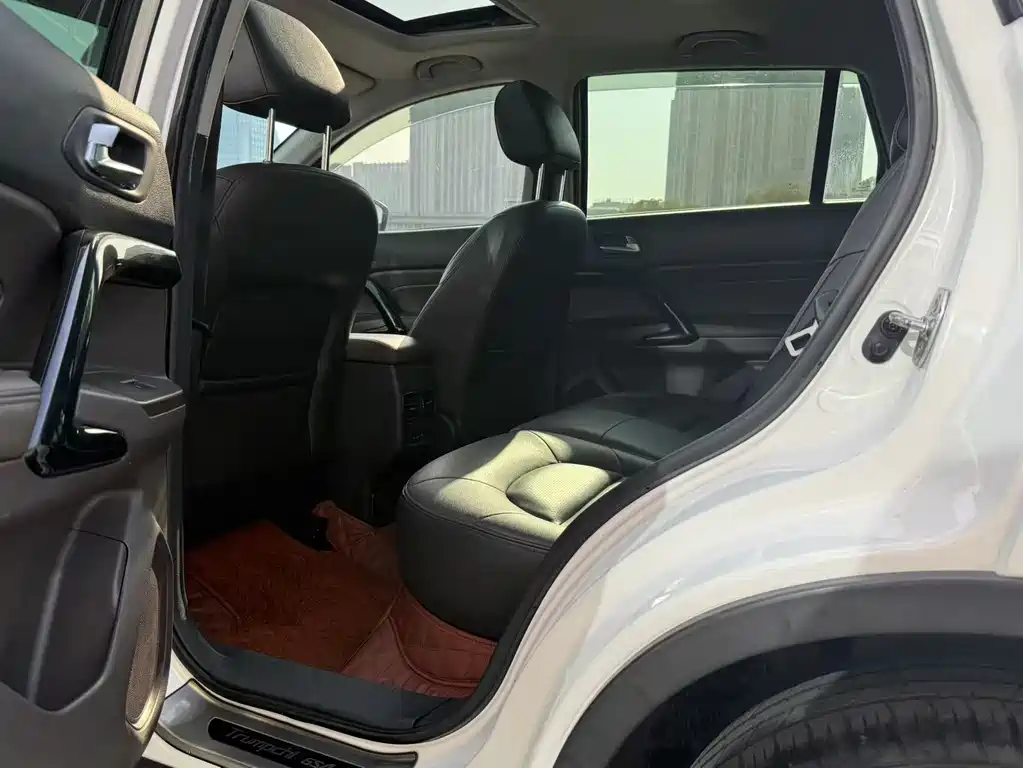 GAC TRUMPCHI GS4 NEW ENERGY