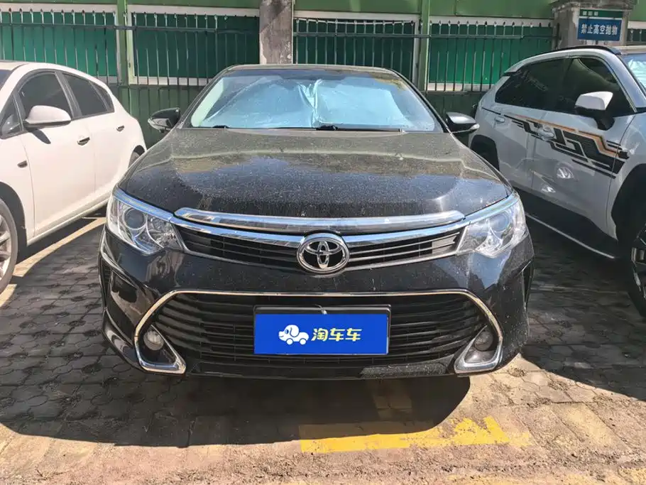 Toyota Camry — миниатюра 2