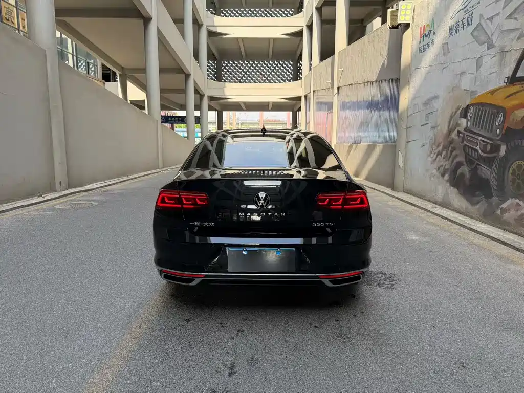 Volkswagen Magotan 2021 330TSI DSG 30