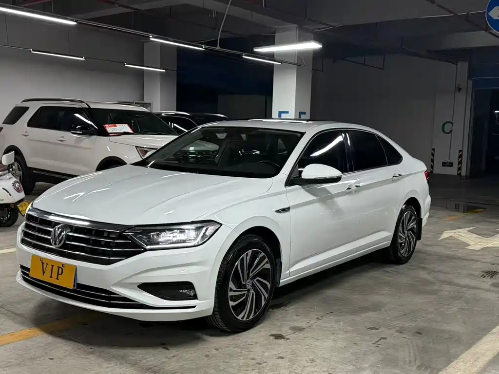 Volkswagen Sagitar 2022