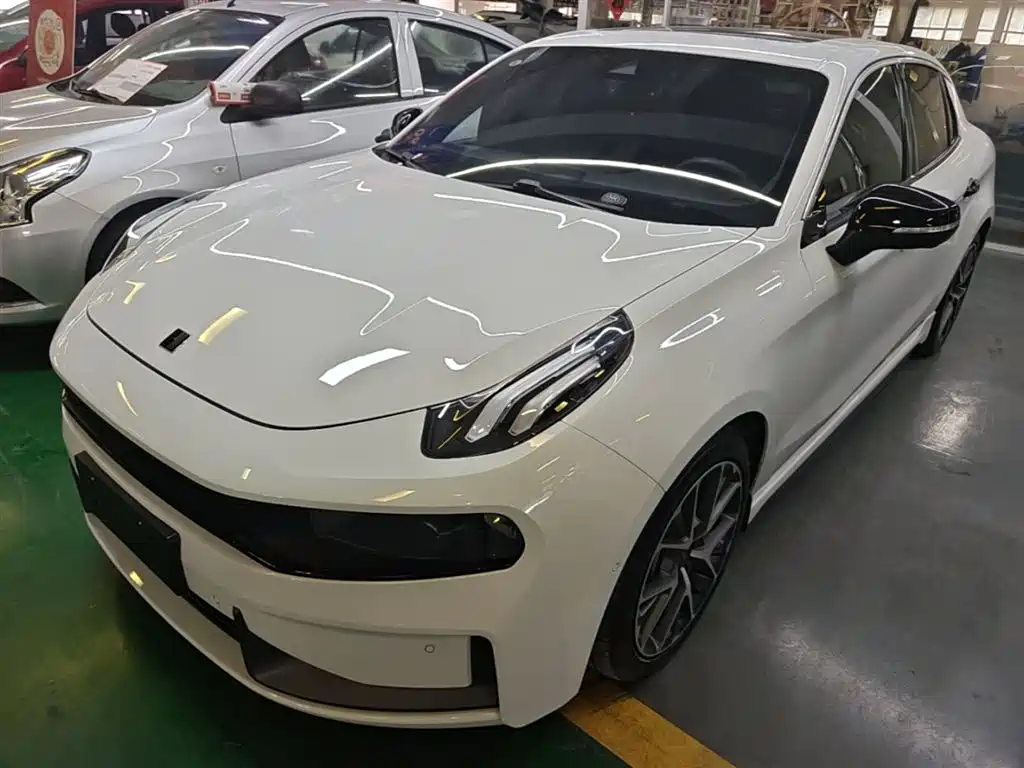 Lynk & Co 03 2022
