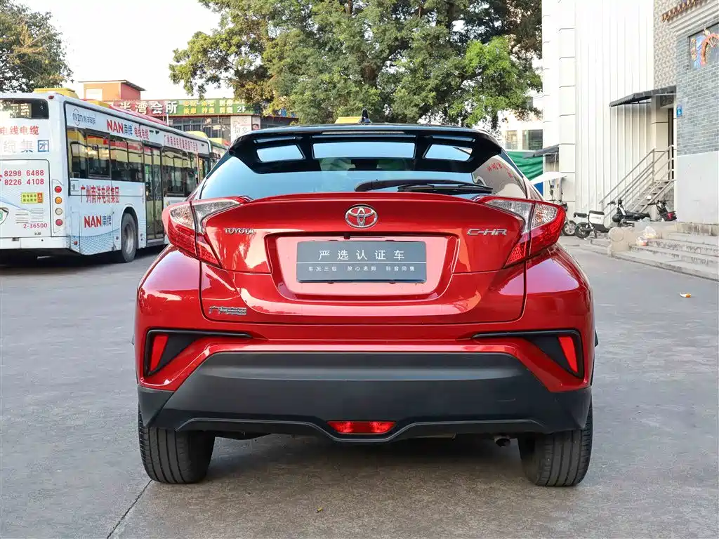 TOYOTA C HR