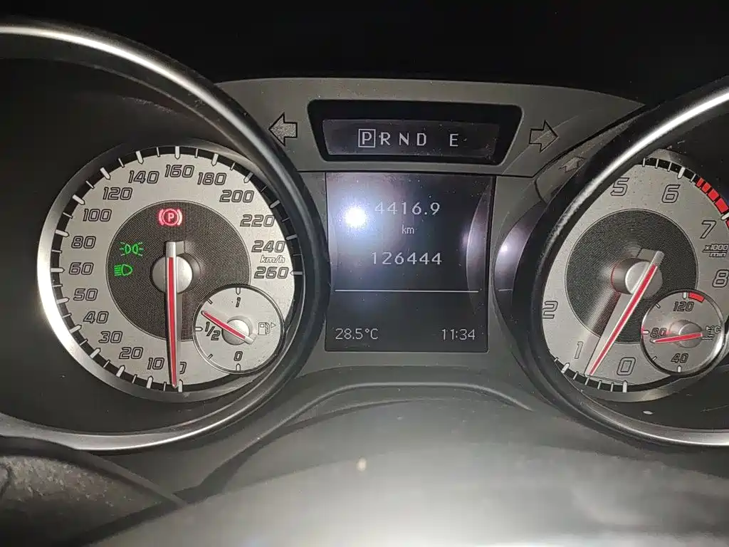 Mercedes-Benz SLK-Class — миниатюра 5