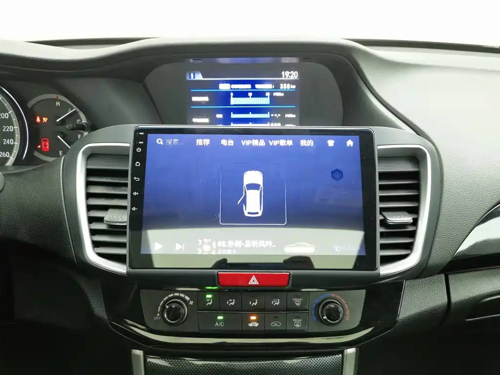 Honda Accord — миниатюра 12