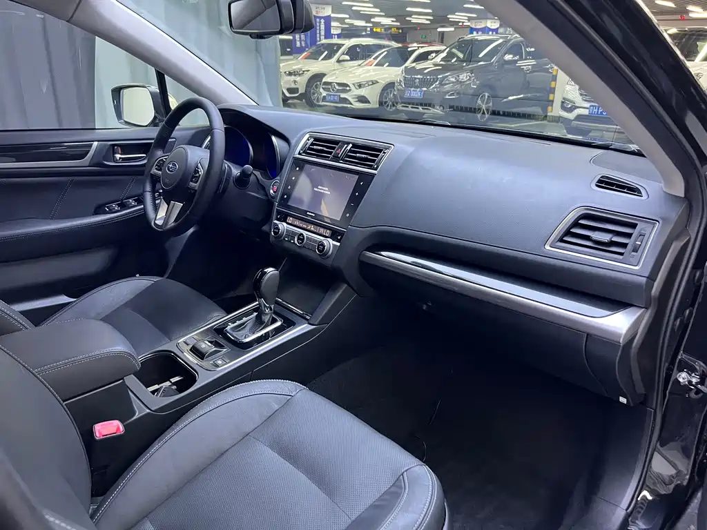 Subaru Legacy — миниатюра 12
