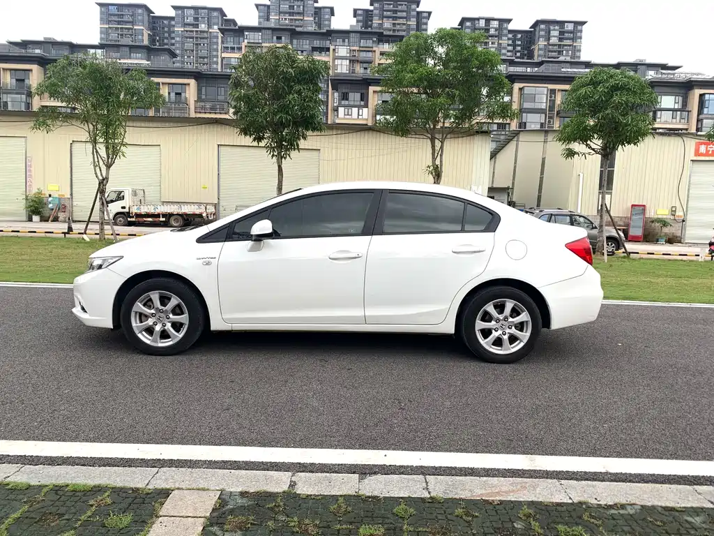 Honda Civic — миниатюра 3