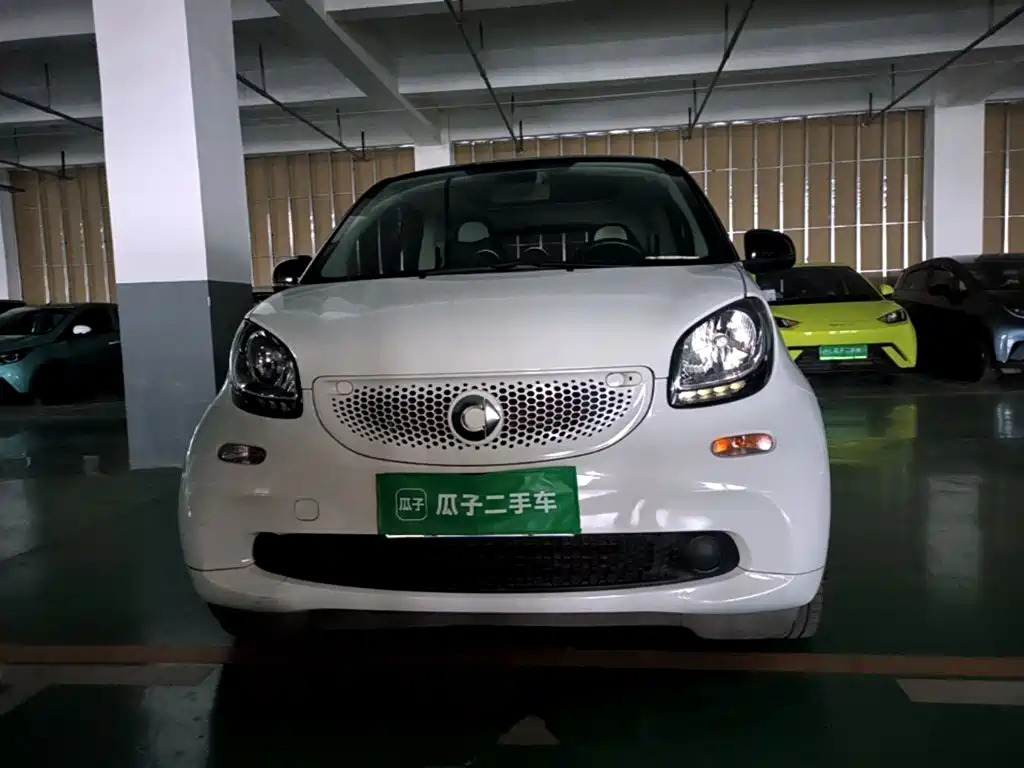 smart Smart Fortwo — миниатюра 2