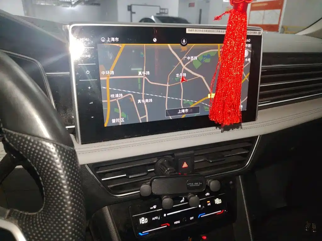 Volkswagen Tiguan L — миниатюра 6