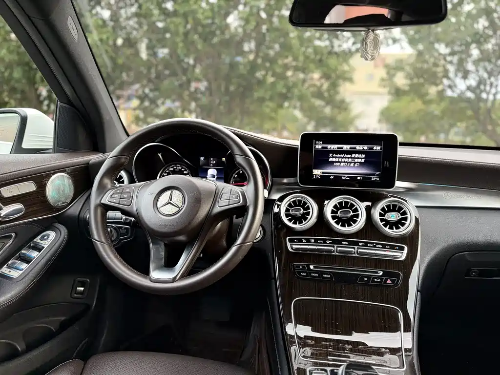 Mercedes-Benz GLC — миниатюра 24