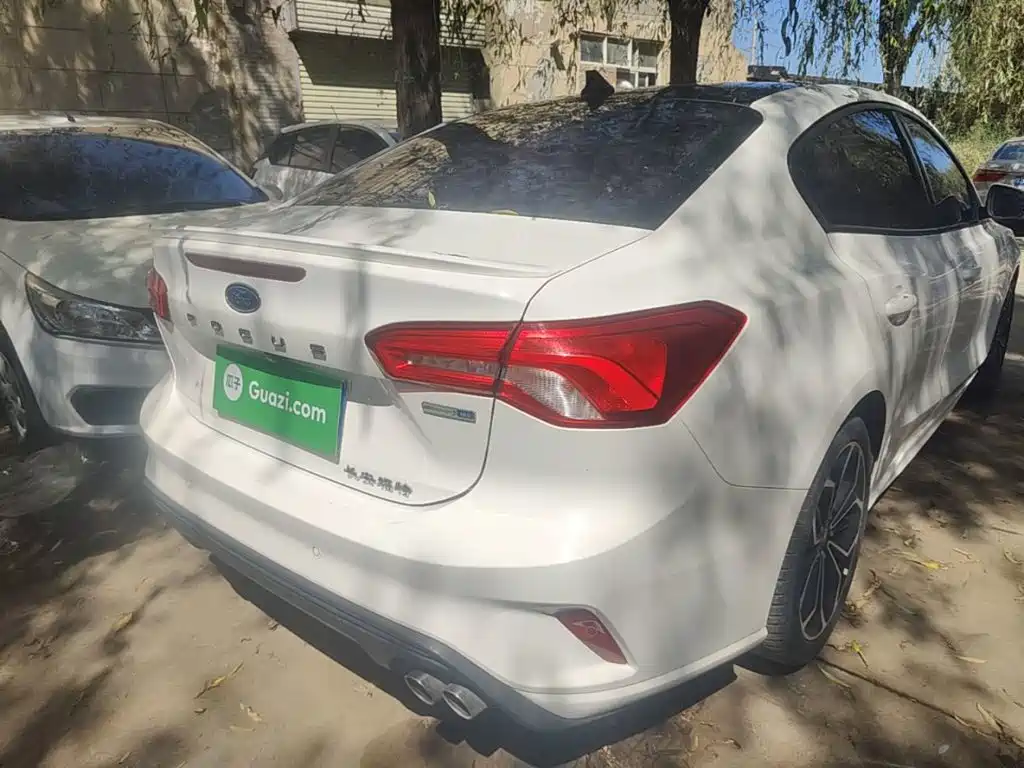 Ford Focus — миниатюра 8