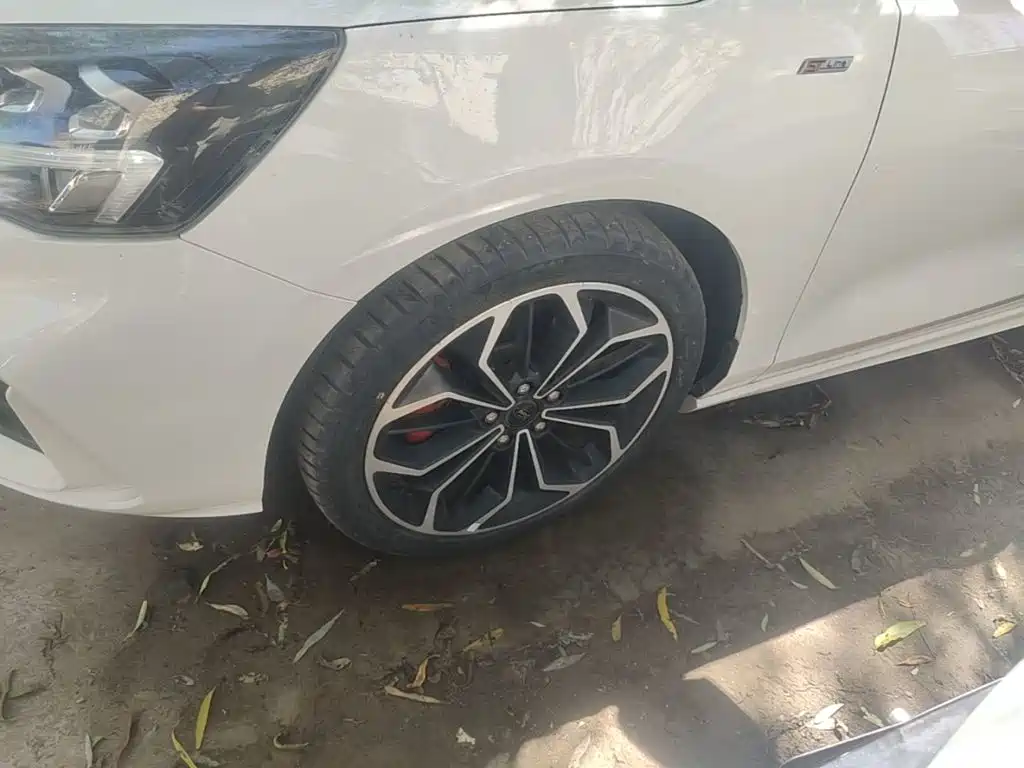 Ford Focus — миниатюра 23
