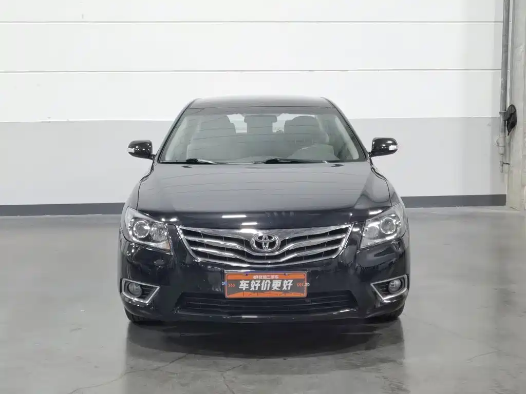 Toyota Camry — миниатюра 3