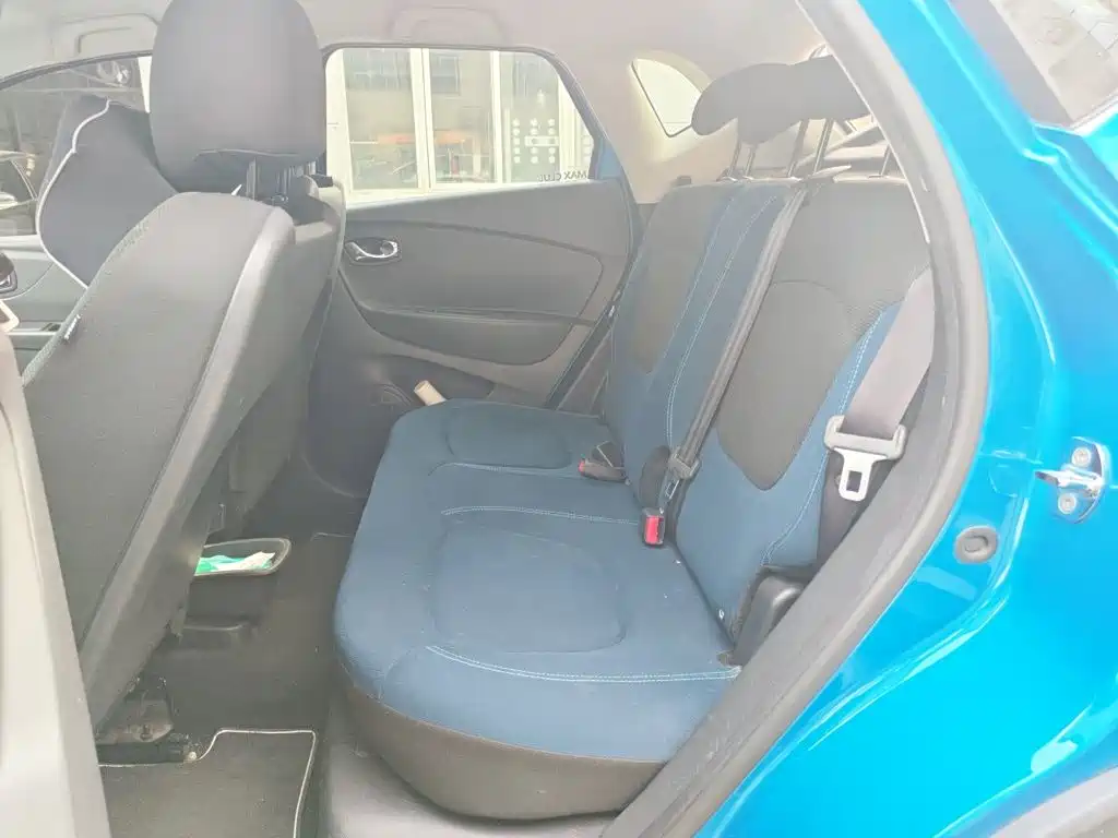 Renault Captur — миниатюра 15