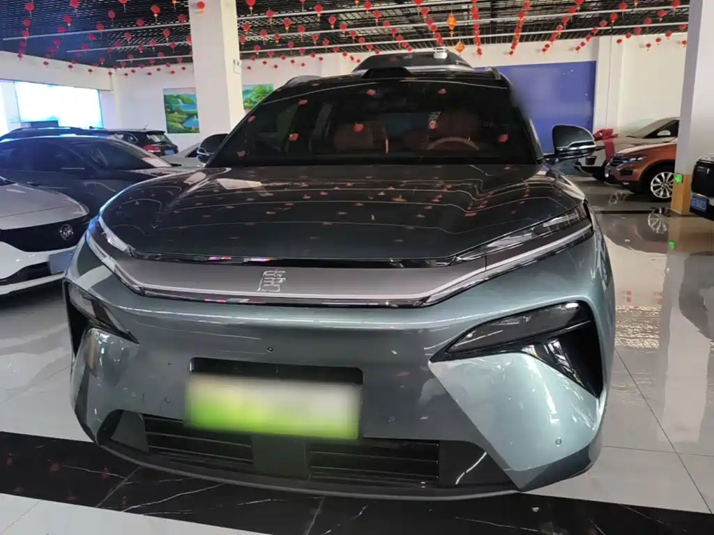 BYD Tang L L 2025 DM 175KM