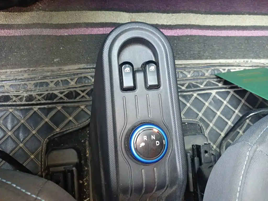 Wuling MINIEV — миниатюра 7