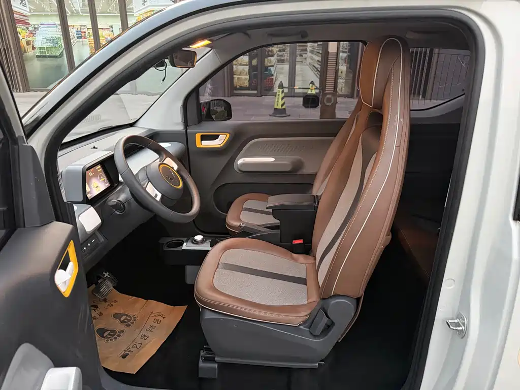 Wuling MINIEV — миниатюра 7