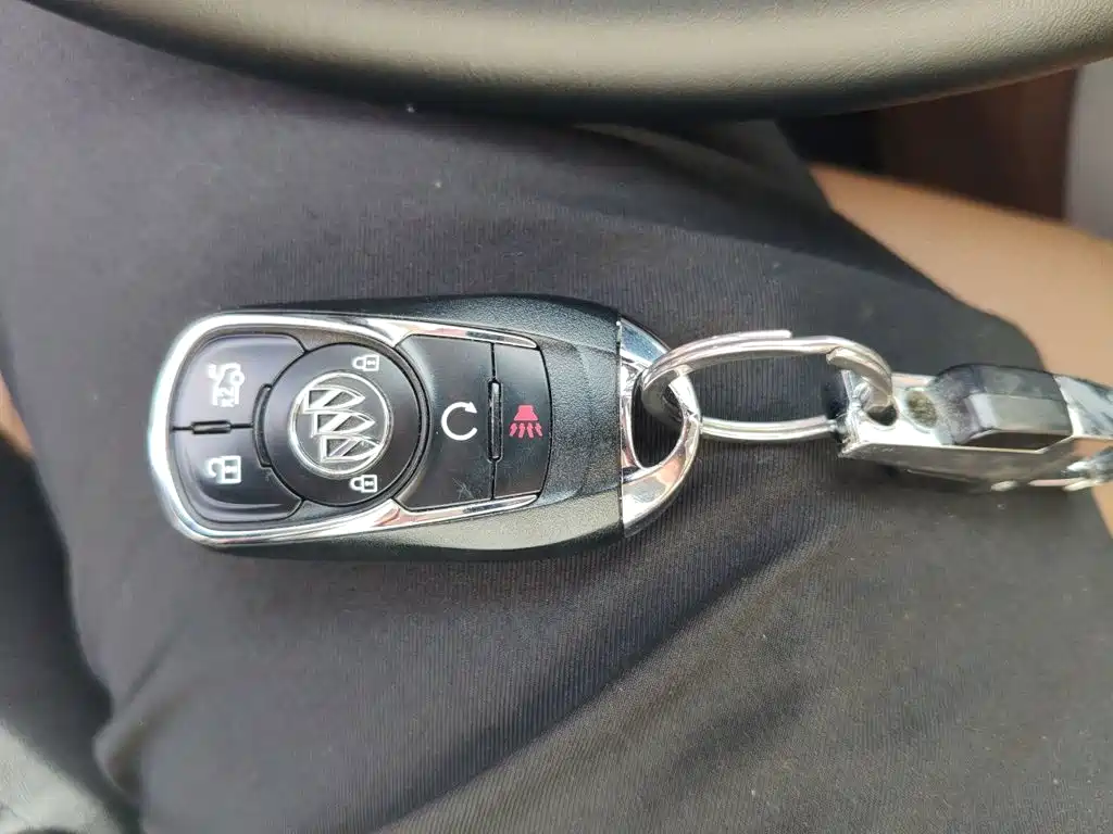 Buick LaCrosse — миниатюра 9